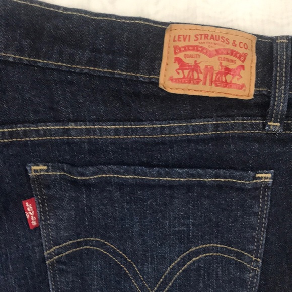 Levi’s 515 distressed edge cutoffs Size 14 - Picture 2 of 6